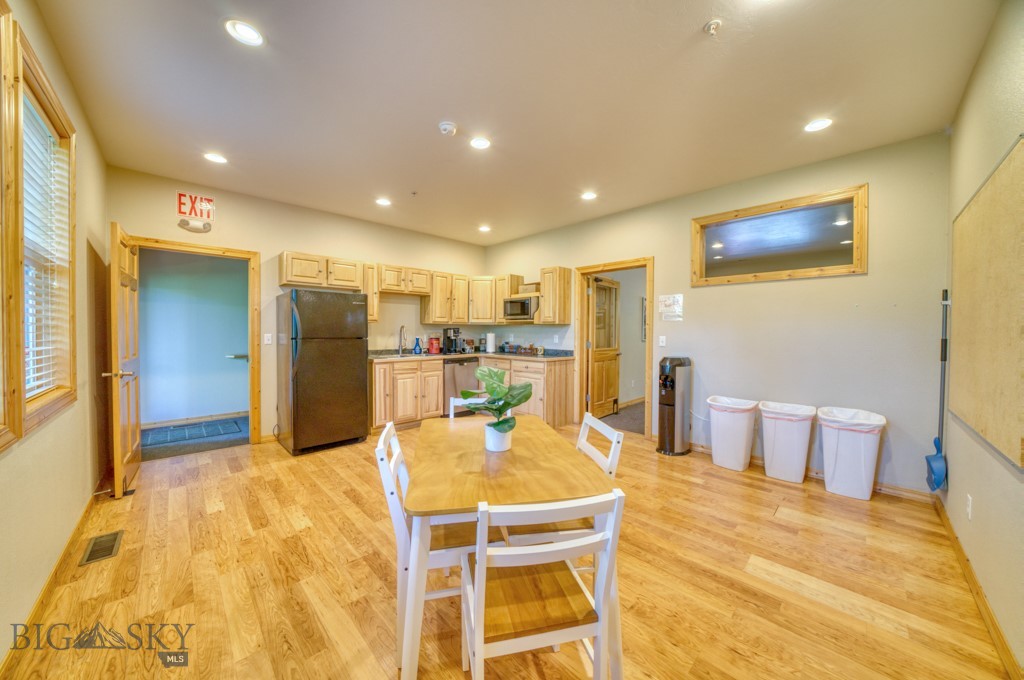 243 Pegasus Drive Property Photo 18