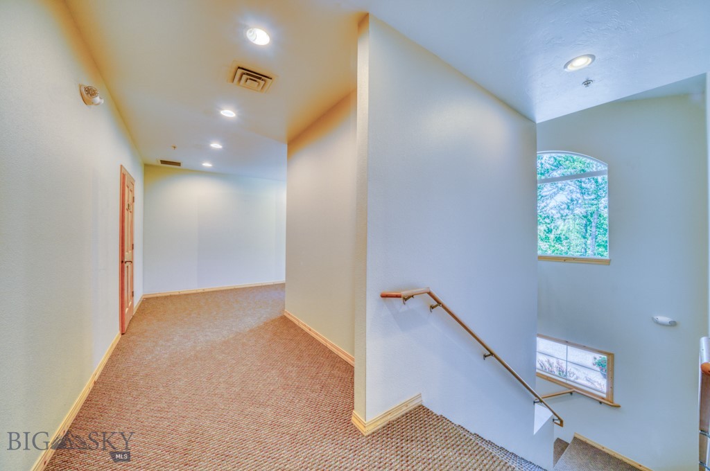 243 Pegasus Drive Property Photo 45