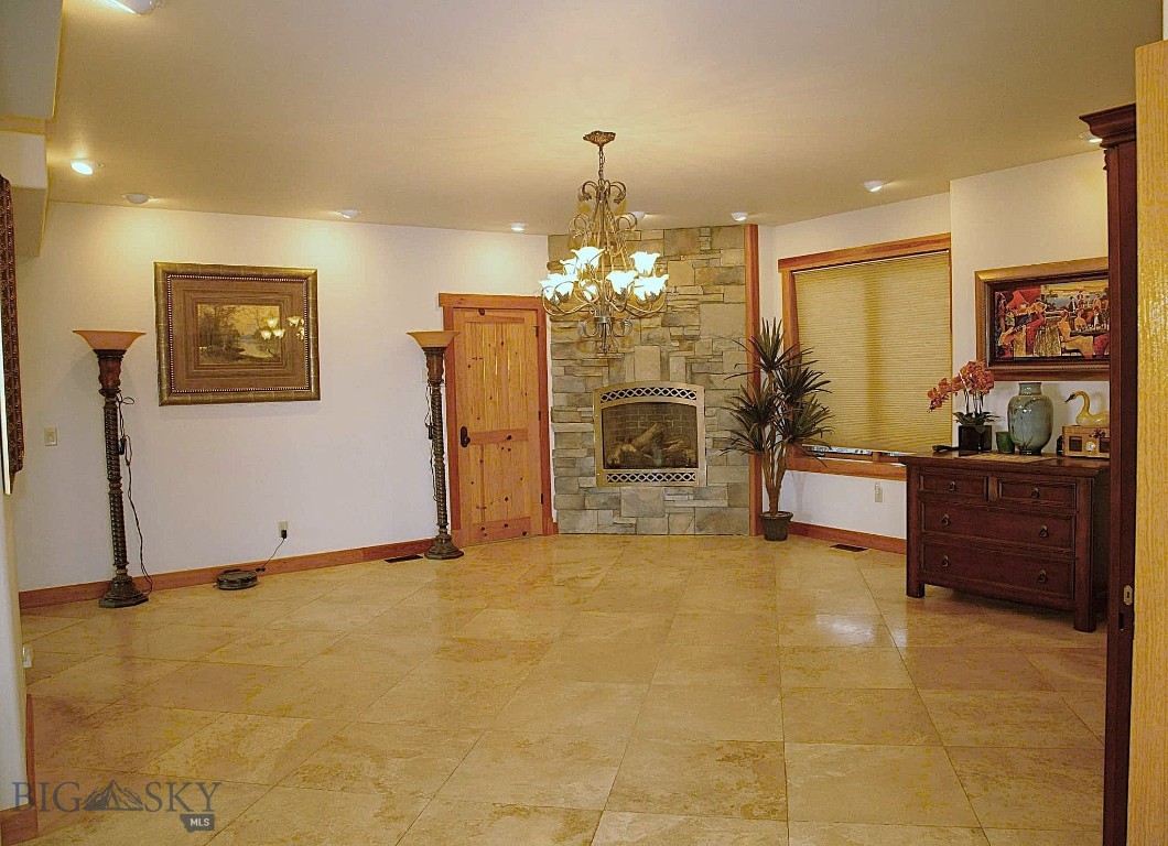 4220 Sunset Ridge Drive Property Photo 18