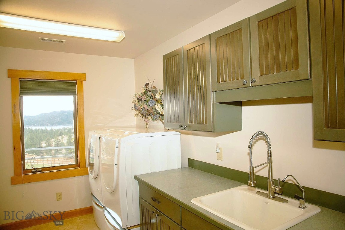 4220 Sunset Ridge Drive Property Photo 20
