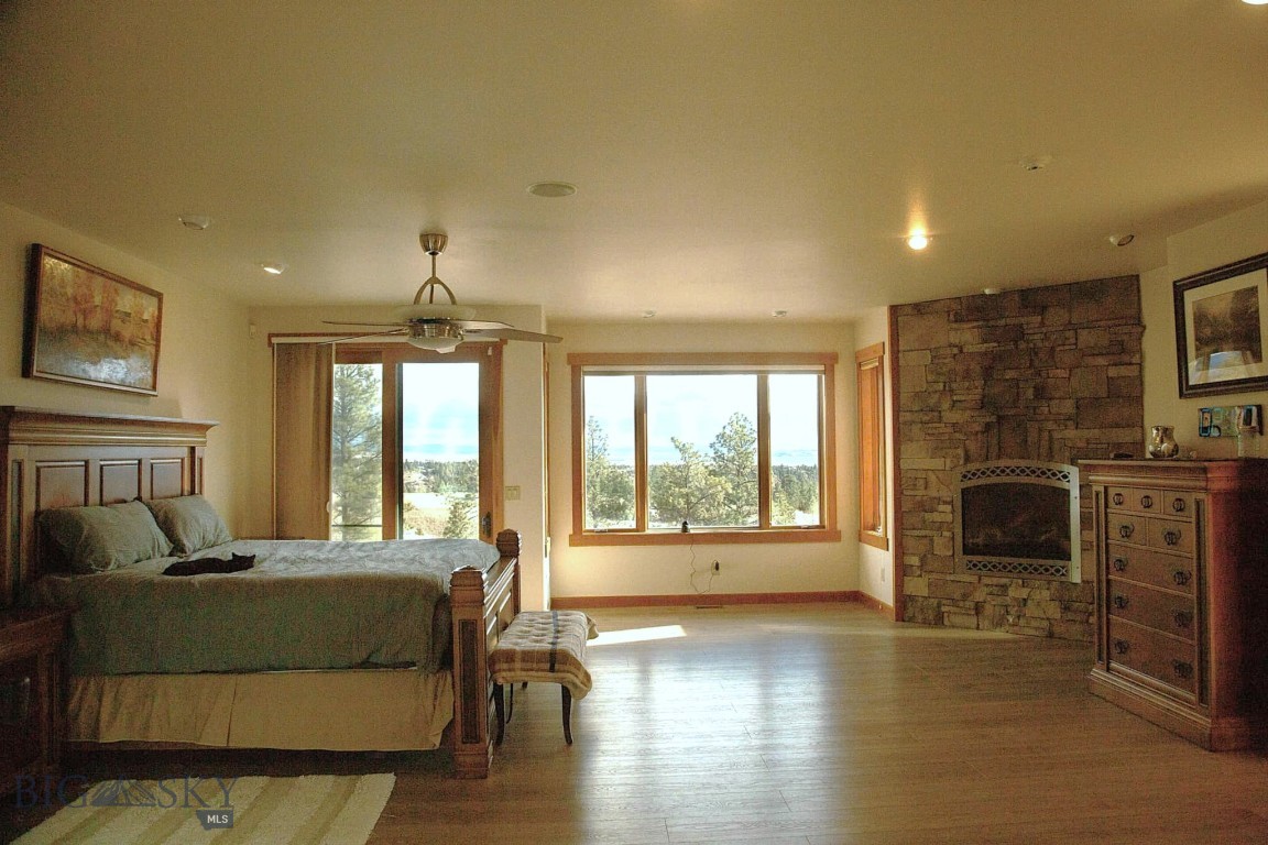 4220 Sunset Ridge Drive Property Photo 23