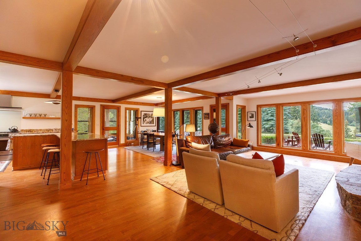 407038 Property Photo 15