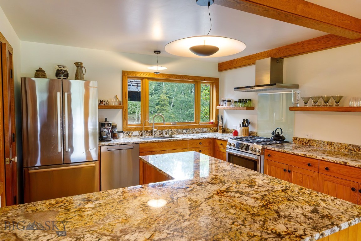 407038 Property Photo 18