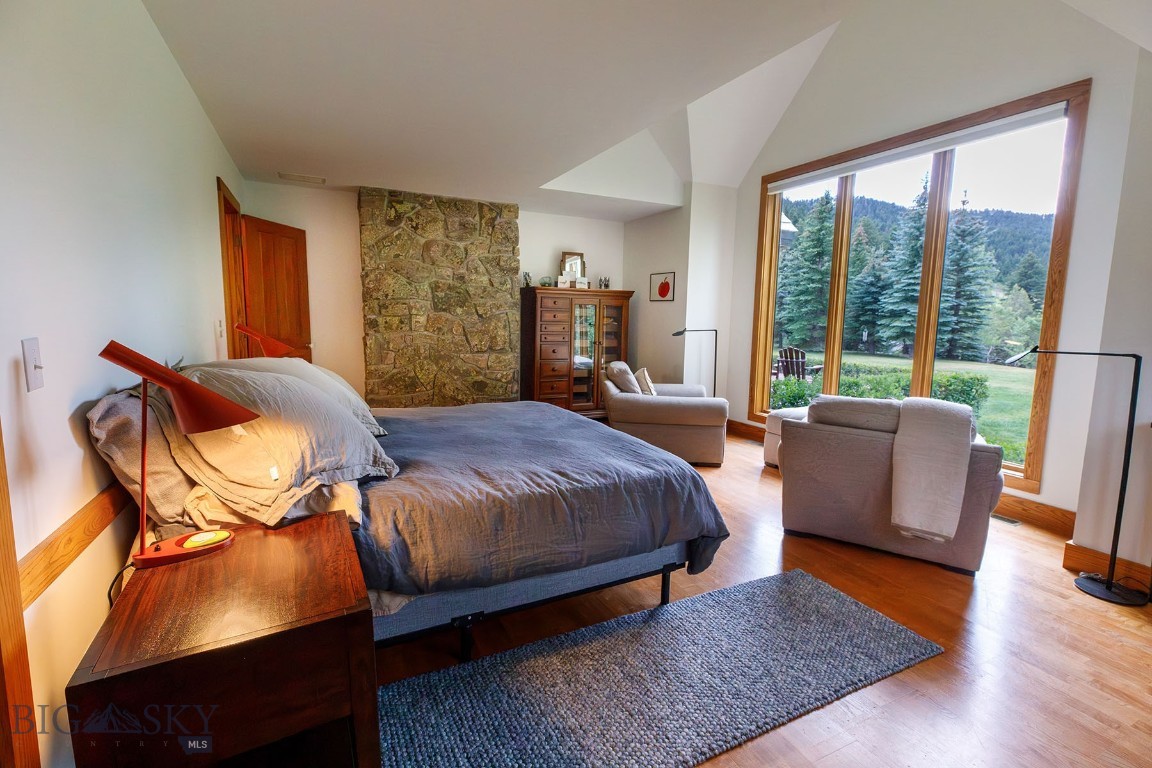 407038 Property Photo 22