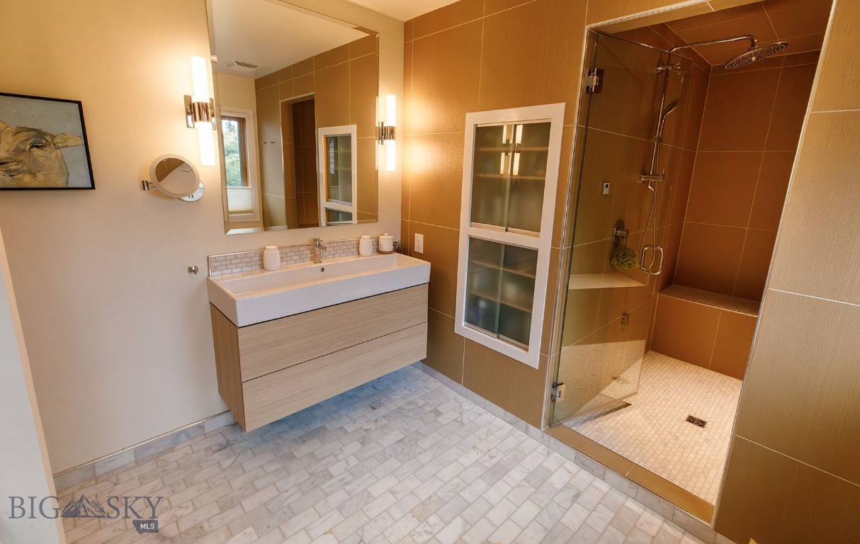 407038 Property Photo 26