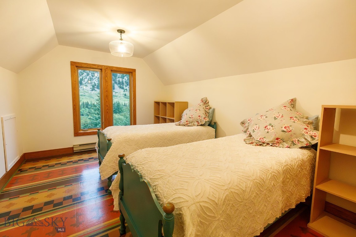 407038 Property Photo 30