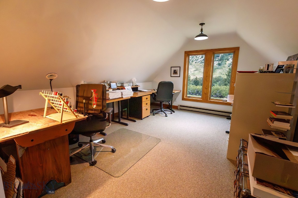 407038 Property Photo 33