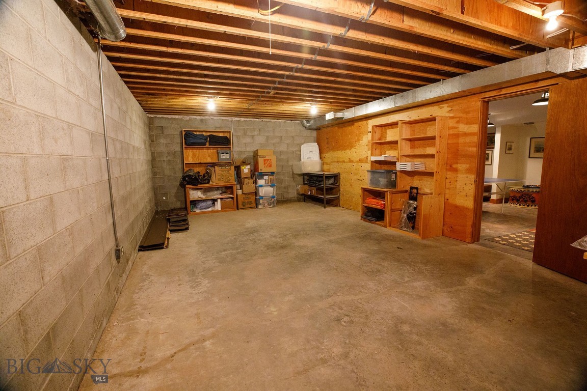 407038 Property Photo 37