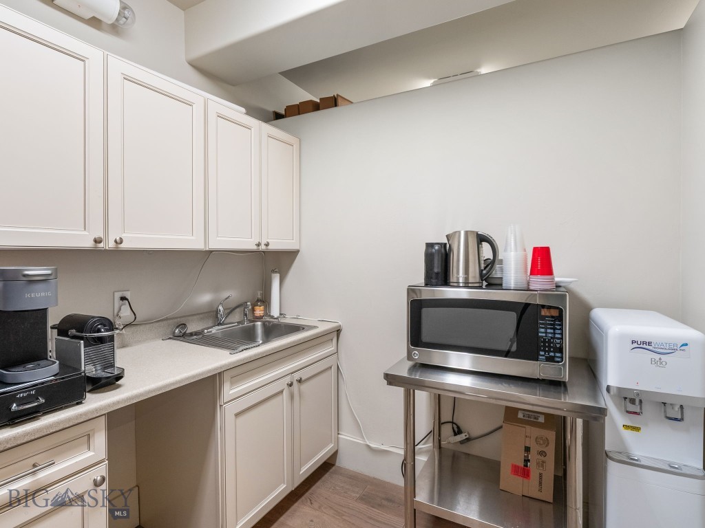 36 Center Lane 1 Property Photo 10