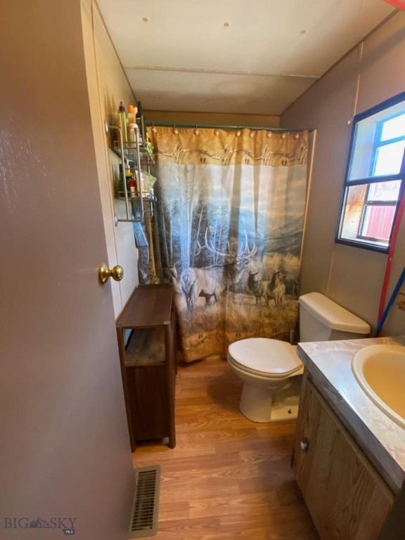 7069 Mainwaring Road Property Photo 28