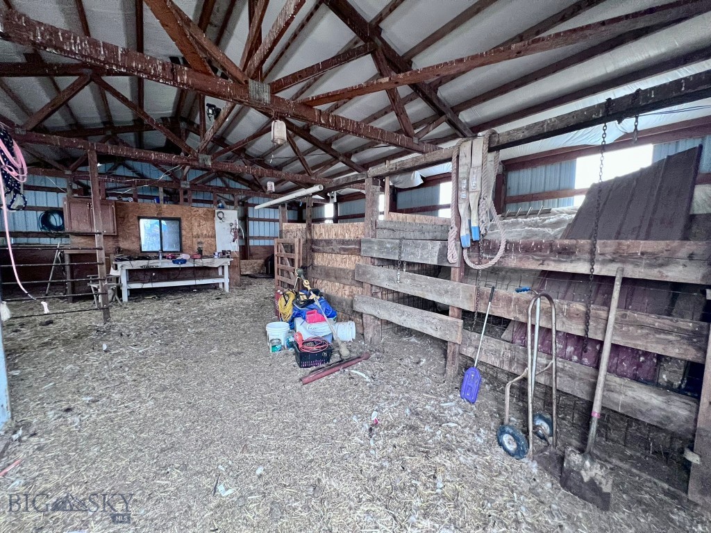 7069 Mainwaring Road Property Photo 31