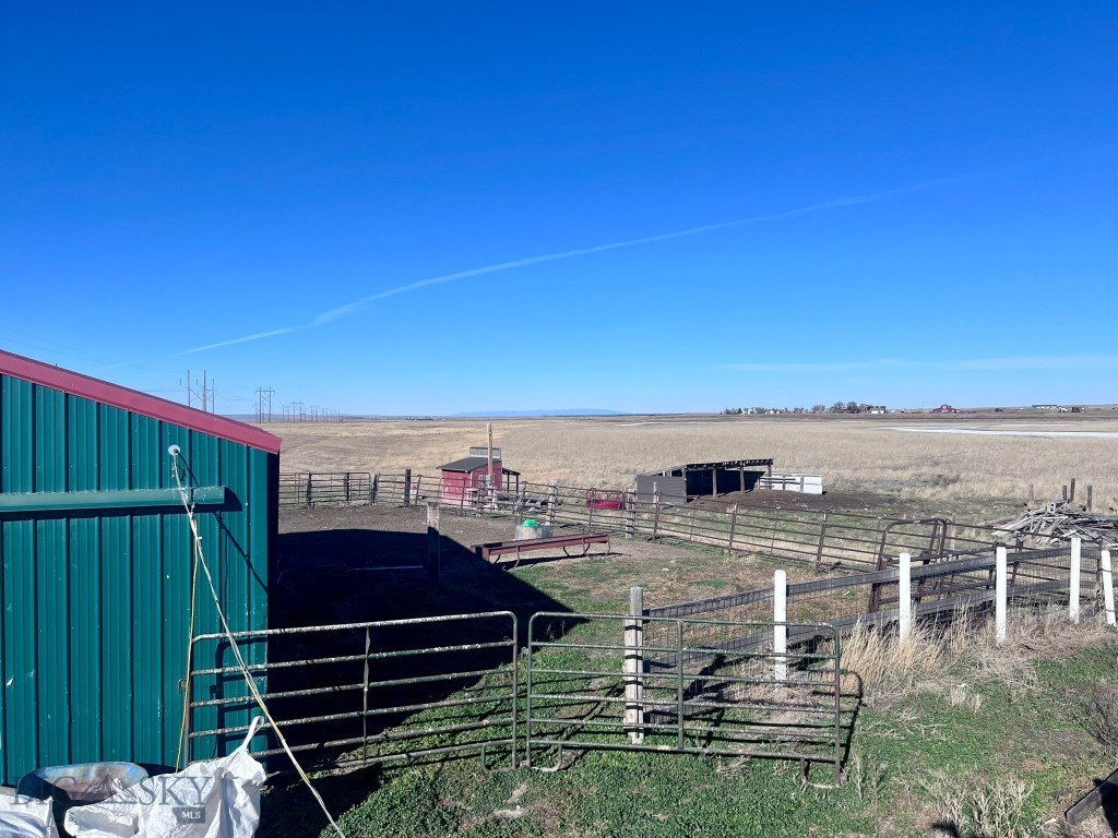 7069 Mainwaring Road Property Photo 43