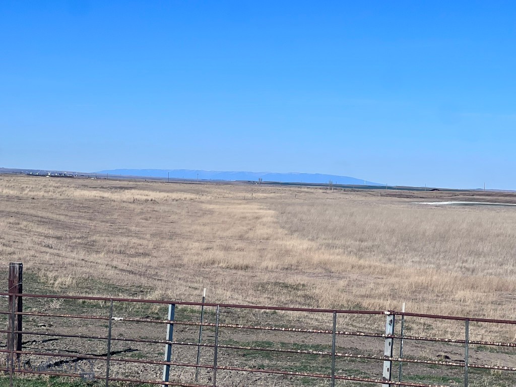 7069 Mainwaring Road Property Photo 46