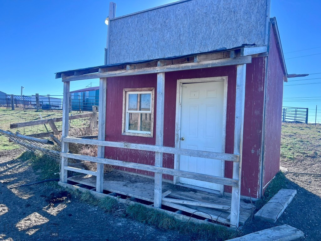 7069 Mainwaring Road Property Photo 49