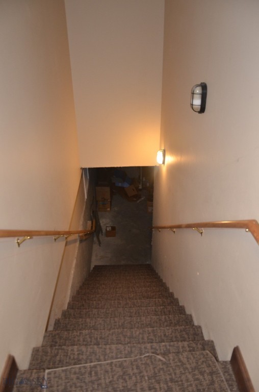 1050 E Main 2-2a Property Photo 18