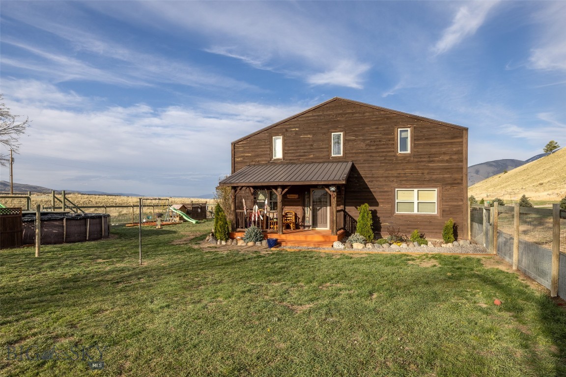 682 E River Road Property Photo 45