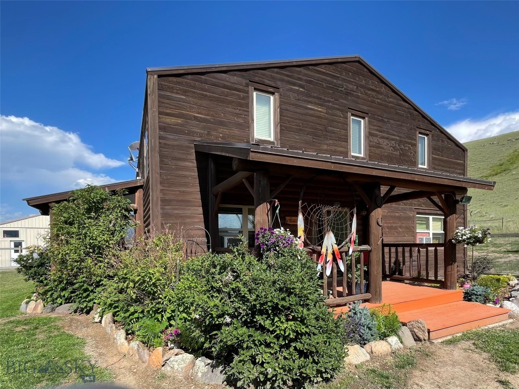 682 E River Road Property Photo 46