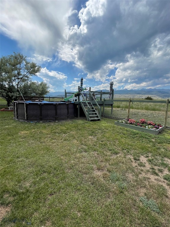 682 E River Road Property Photo 66