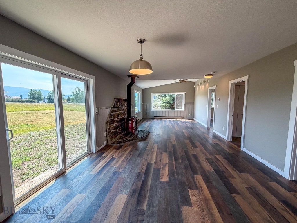 700 Solar Way Property Photo 27
