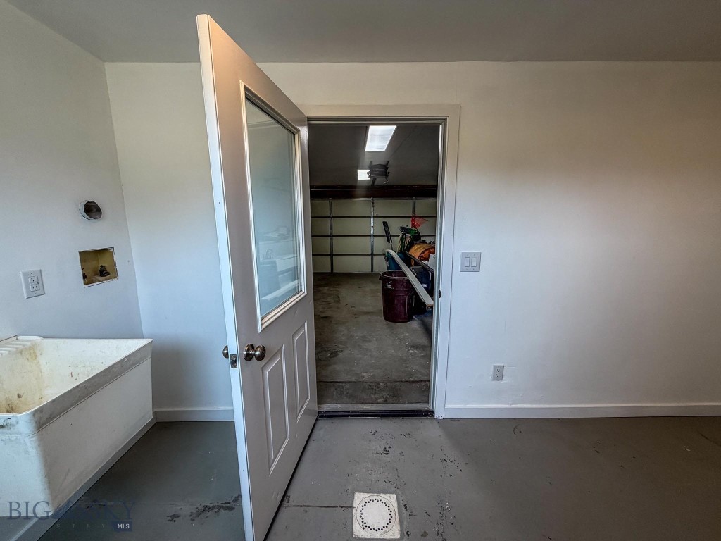 700 Solar Way Property Photo 31