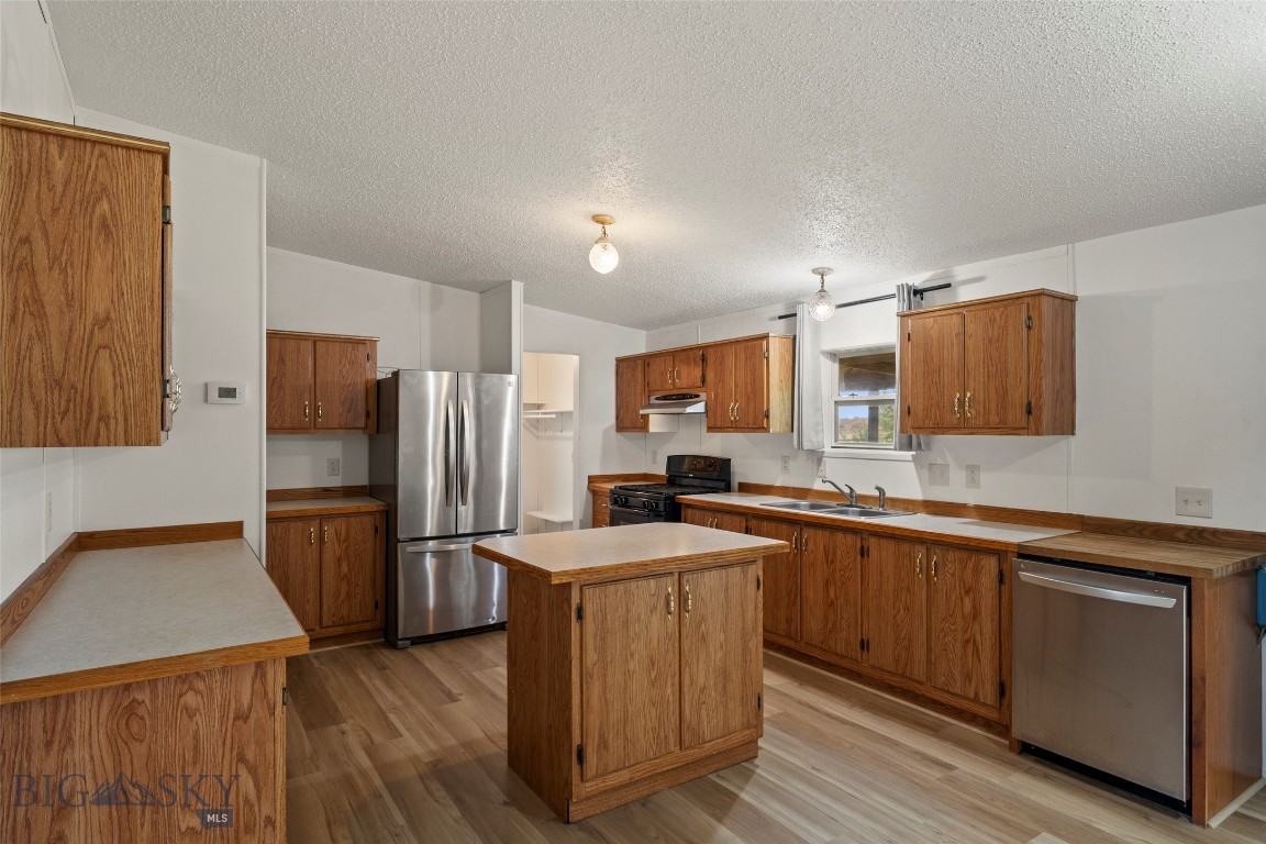 378 Hereford Property Photo 18