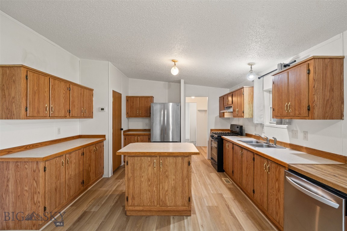 378 Hereford Property Photo 22