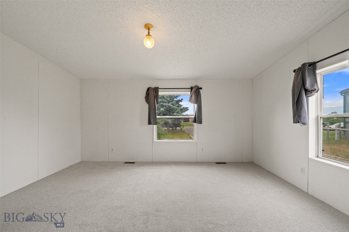 378 Hereford Property Photo 31