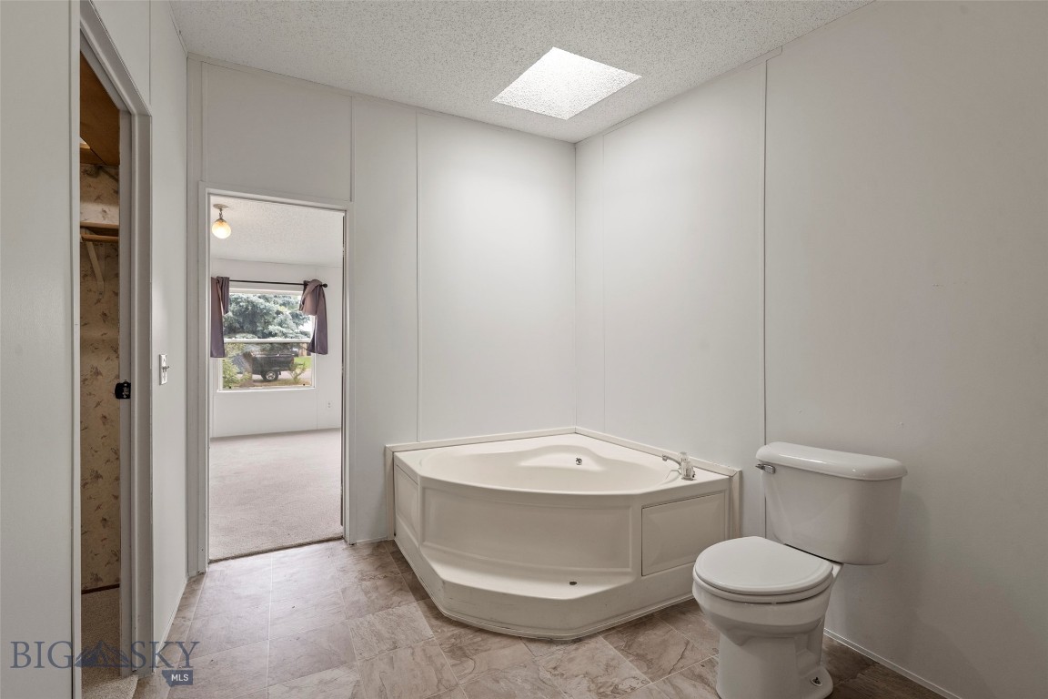 378 Hereford Property Photo 33