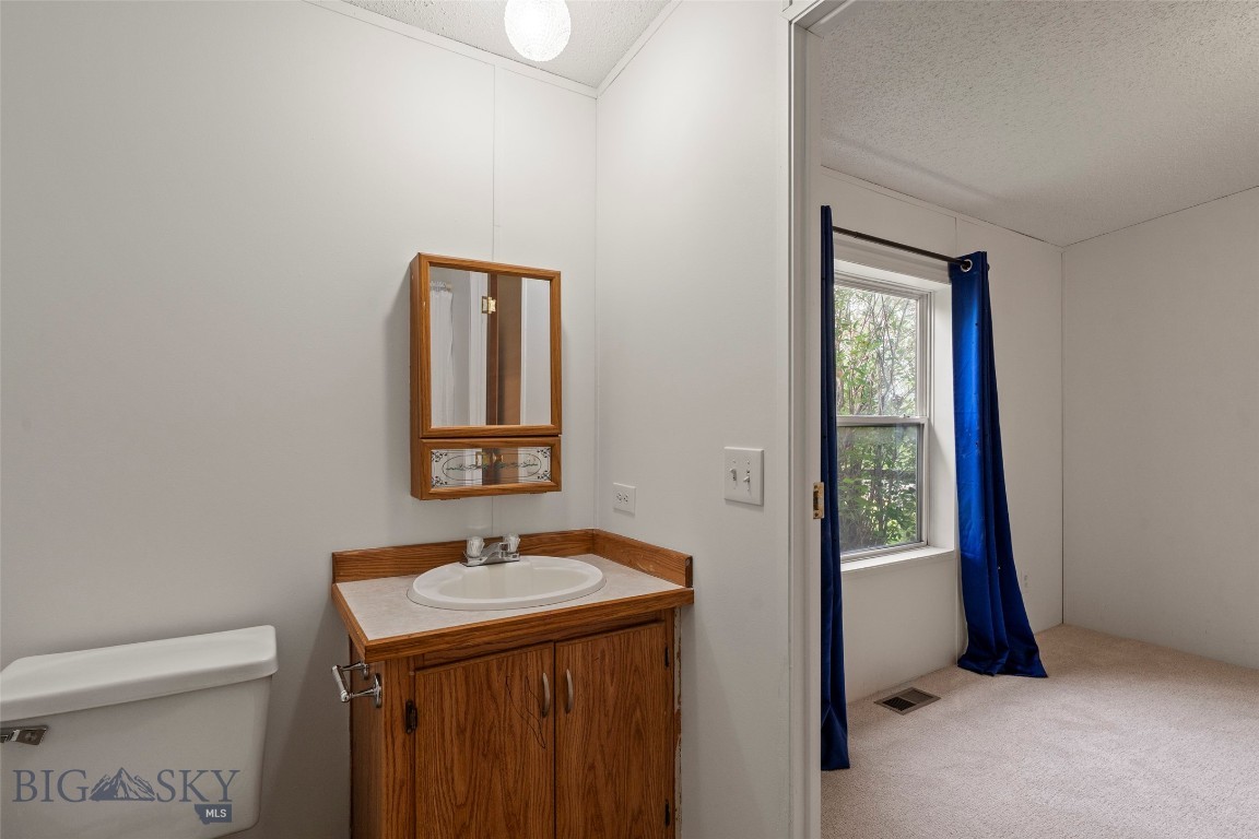 378 Hereford Property Photo 43