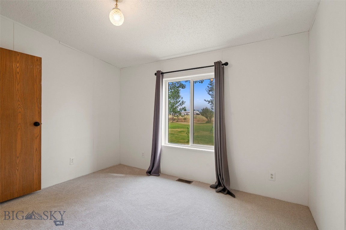 378 Hereford Property Photo 48
