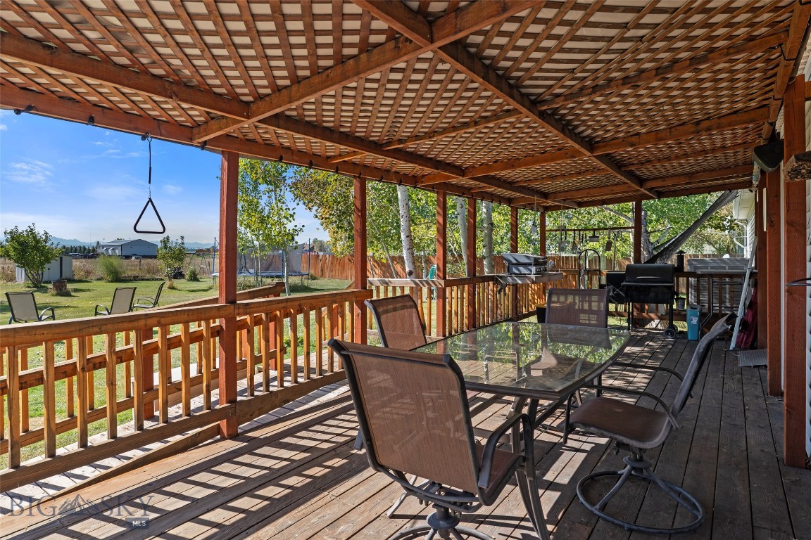 378 Hereford Property Photo 52