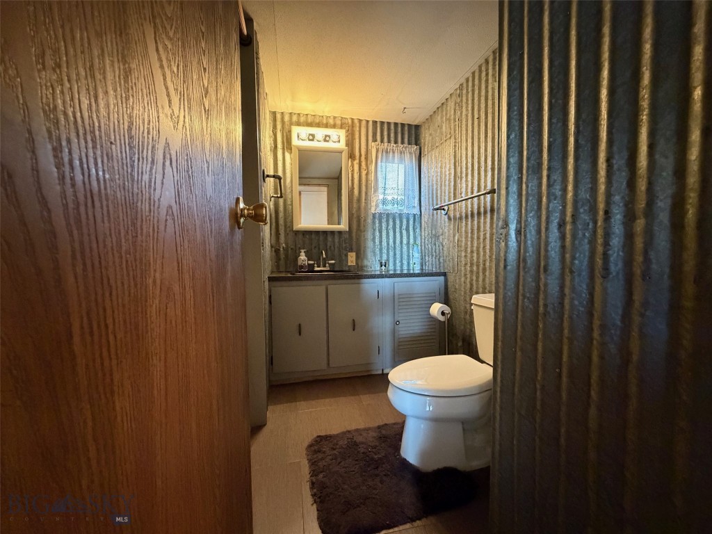 528 W Hugel Property Photo 13