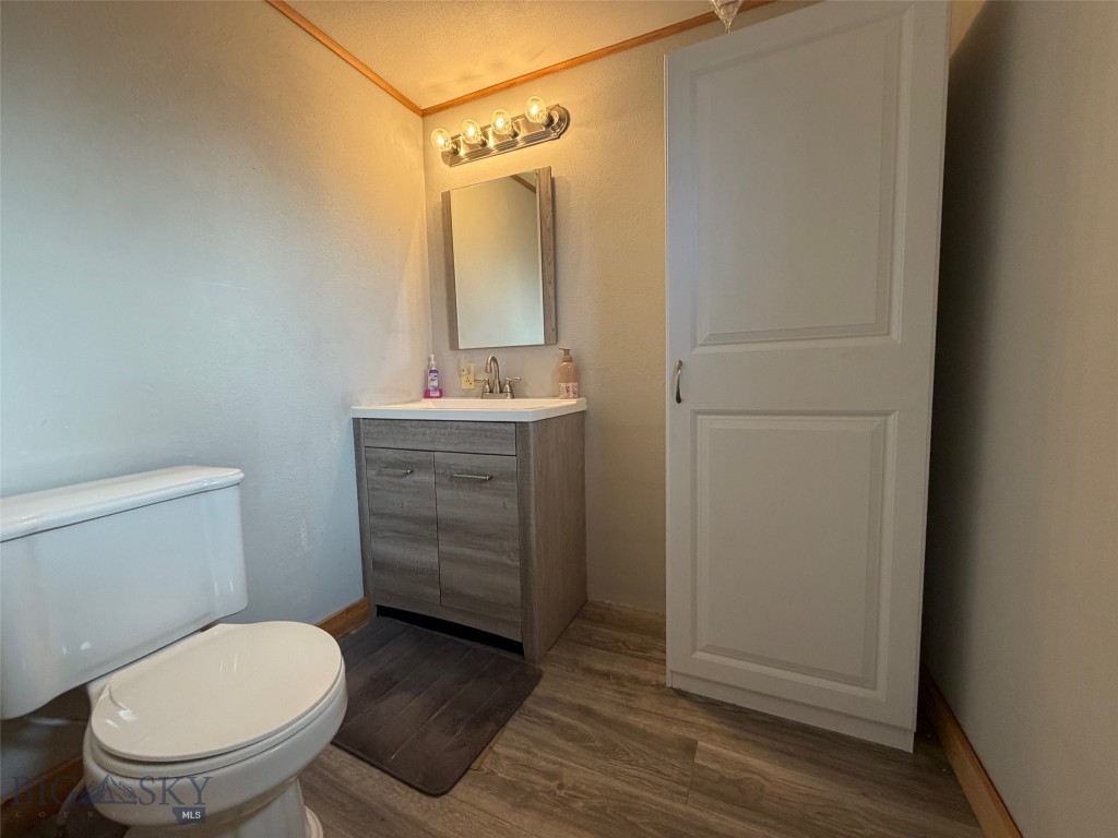 528 W Hugel Property Photo 16