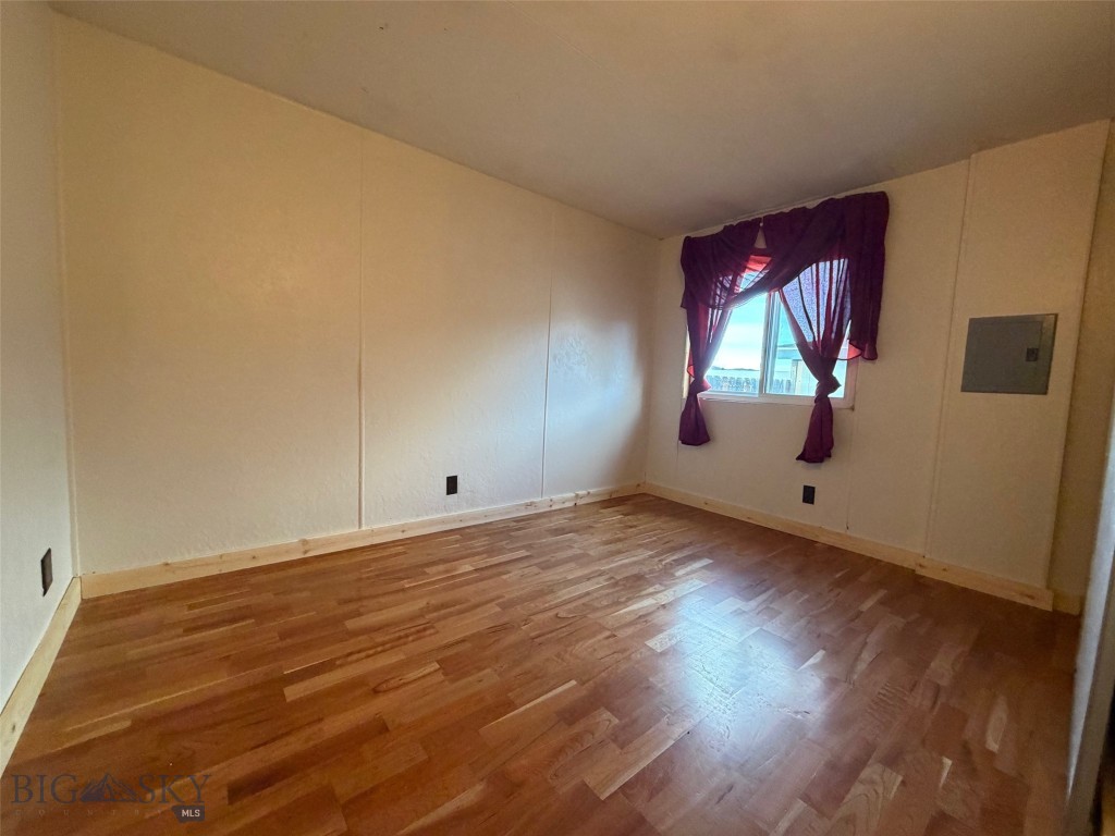 528 W Hugel Property Photo 18