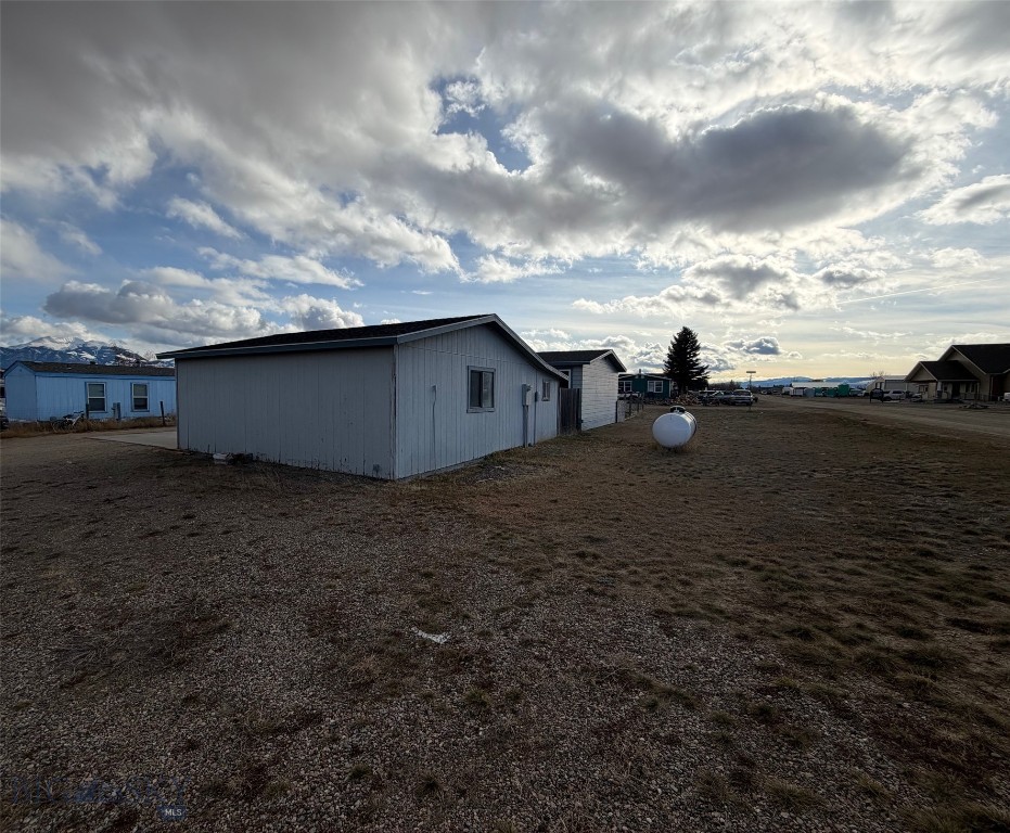 528 W Hugel Property Photo 24