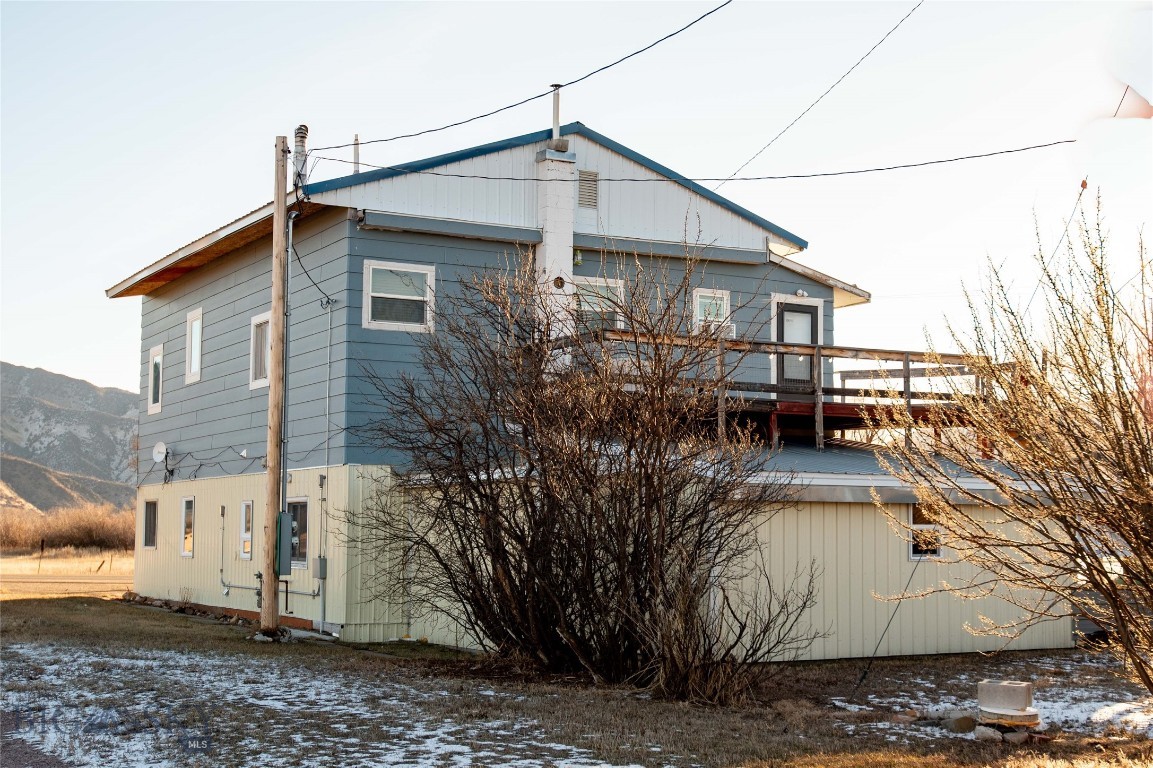 54 Mt-359 Highway Property Photo 3