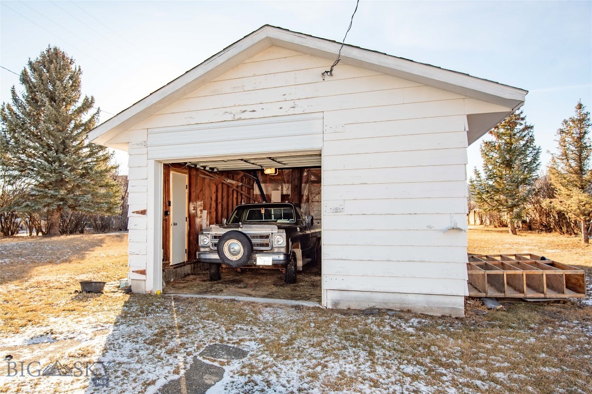 54 Mt-359 Highway Property Photo 39
