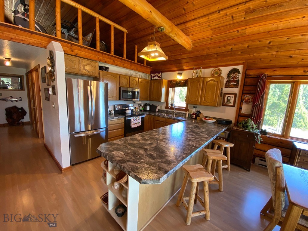 456 Friendspring Road Property Photo 14