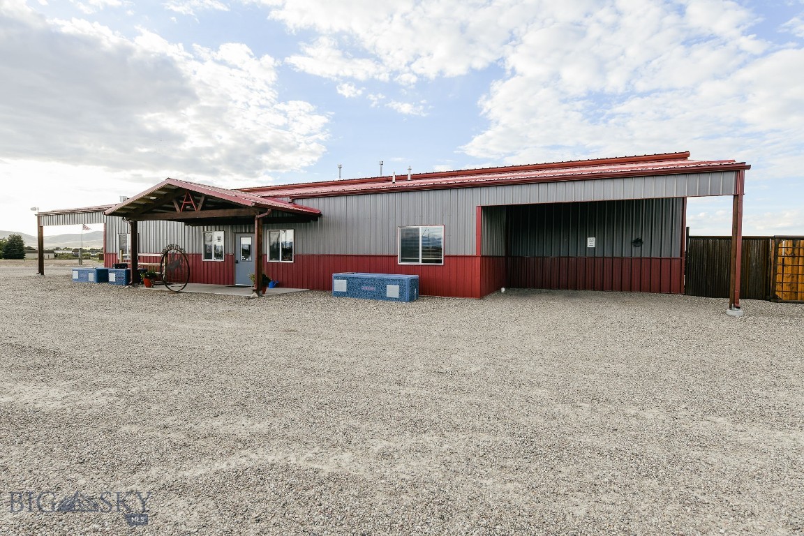 40 Taylor Drive Property Photo 11