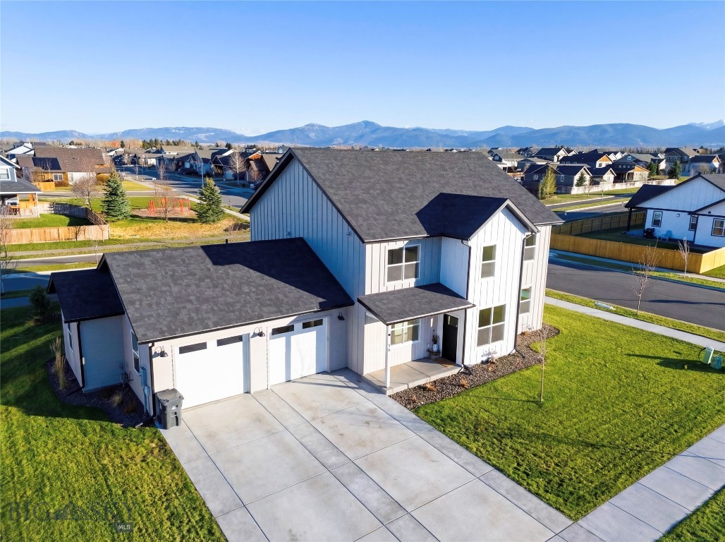18 Arrow Peak Court Property Photo 1