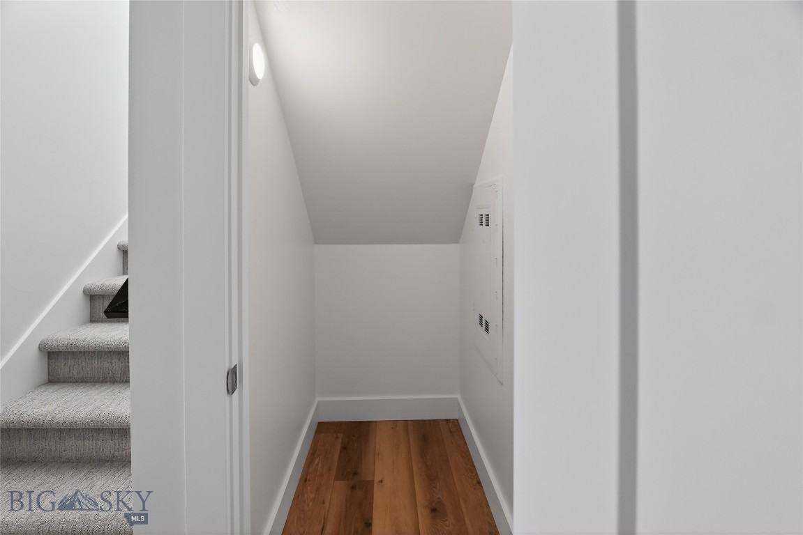 382 Herstal Way Property Photo 14