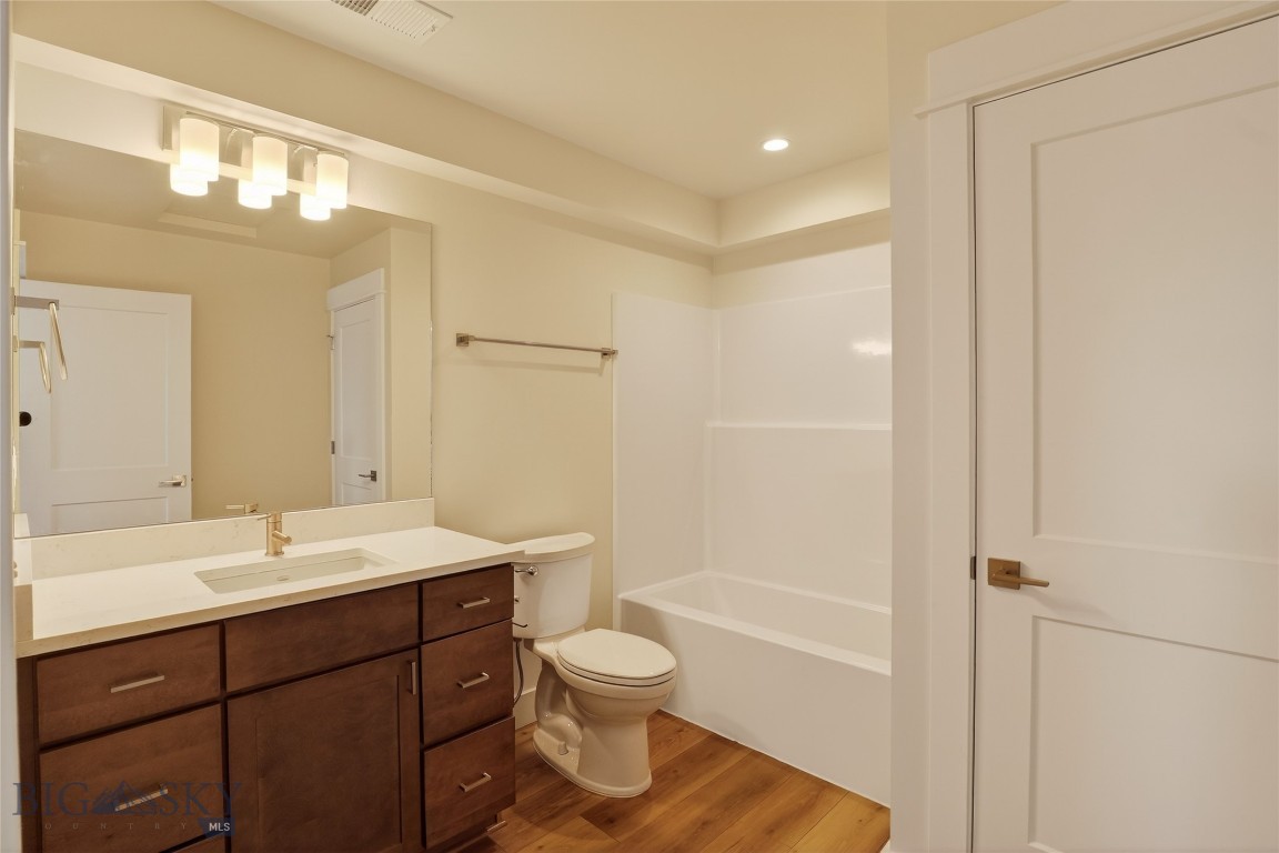 382 Herstal Way Property Photo 26