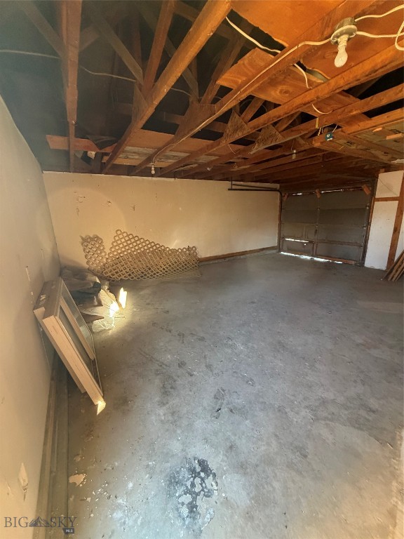 112 N Pine Street Property Photo 4