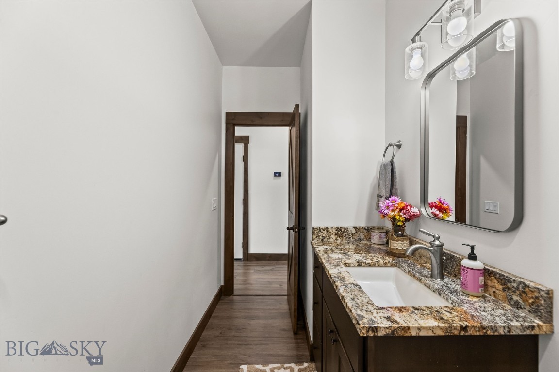 726 & 728 Madison Avenue Property Photo 24