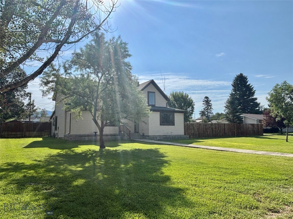 105 Jefferson Street Property Photo 8
