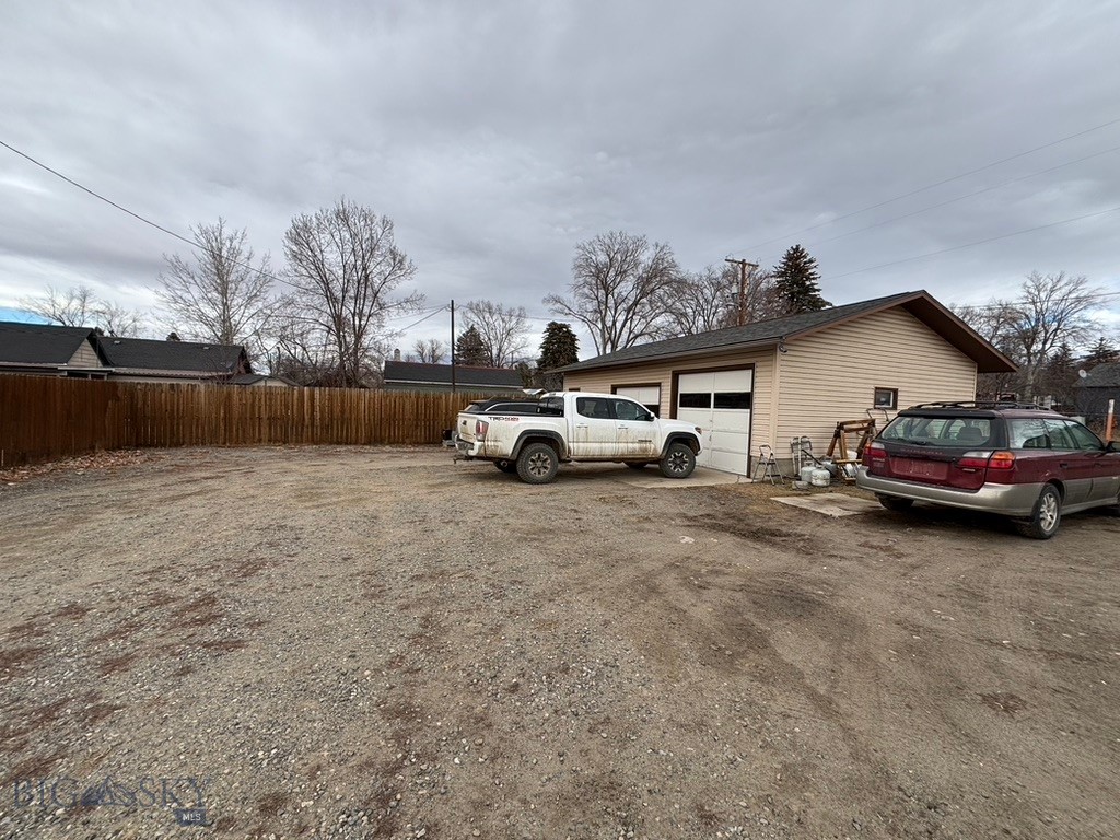 105 Jefferson Street Property Photo 33