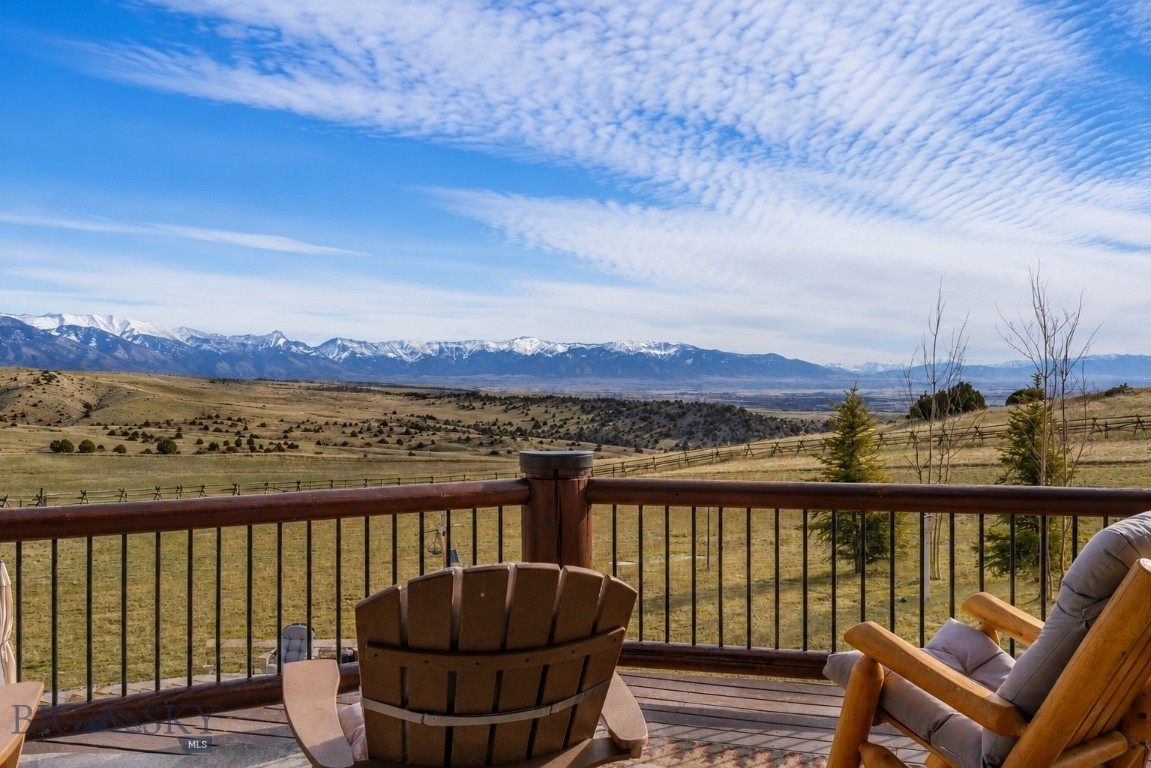 330 Yucca Pass Road Property Photo 1