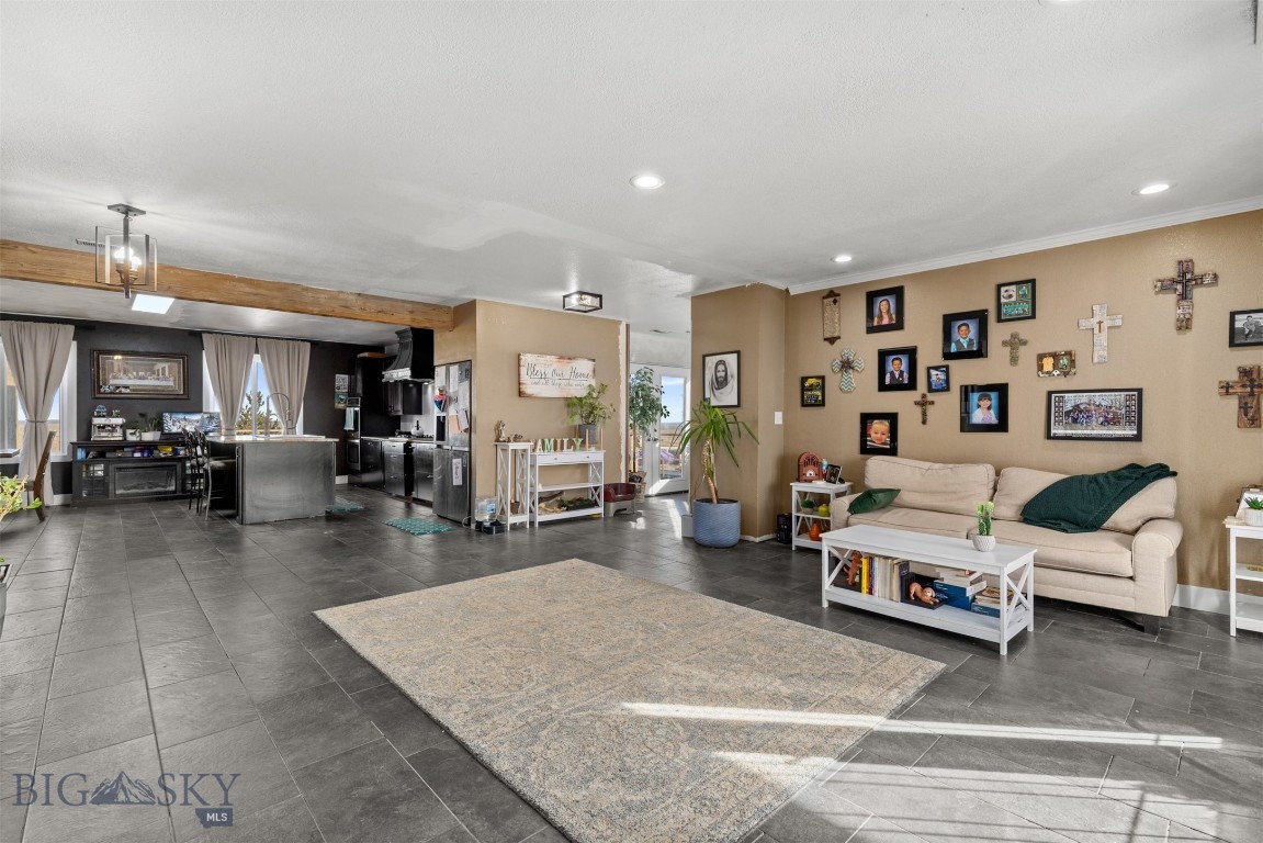 4901 Country View Drive Property Photo 2