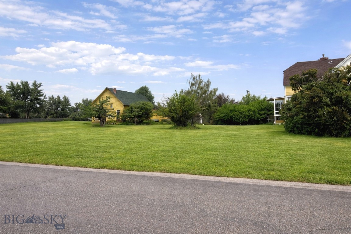 603 California Property Photo 3