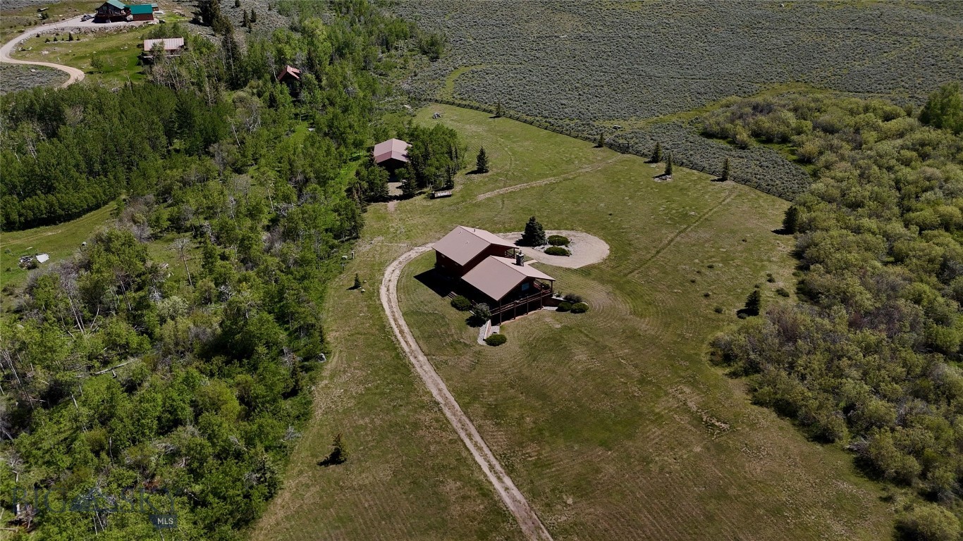 1105 Clark Creek Property Photo 3